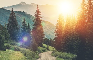 推荐一款“小程序跑得快免费挂”其实真的有挂